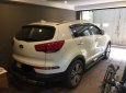 Kia Sportage 2015 - Cần bán Kia Sportage đời 2015 nhập khẩu màu trắng, số tự động FWD 2.0 AT, giá 740tr