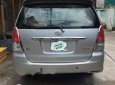 Toyota Innova G 2010 - Bán Toyota Innova G đời 2010, màu bạc số sàn, giá chỉ 408 triệu