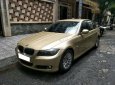 BMW 3 Series 320i 2010 - Bán xe cọp BMW 320i, sản xuất 2010, màu vàng cát