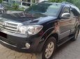 Toyota Fortuner   2010 - Bán xe Toyota Fortuner đời 2010, số sàn, máy dầu, màu đen bóng loáng