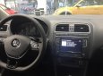 Volkswagen Polo 2017 - Bán Volkswagen Polo sản xuất năm 2017, màu đen, xe nhập, tặng 100% thuế trước bạ