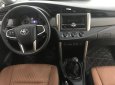 Toyota Innova   E 2018 - Bán xe Toyota Innova E, màu bạc