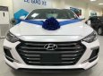 Hyundai Elantra 2018 - Cần bán xe Hyundai Elantra sản xuất năm 2018, màu trắng, giá 560tr