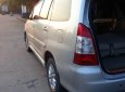 Toyota Innova 2014 - Cần bán Toyota Innova đời 2014, màu bạc, giá tốt