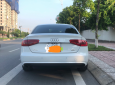 Audi A4 2012 - Cần bán gấp Audi A4 sản xuất 2012 màu trắng, giá chỉ 889 triệu, xe nhập