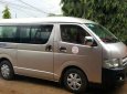 Toyota Hiace   2005 - Cần bán Toyota Hiace sản xuất năm 2005, đang sử dụng rất tốt