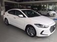 Hyundai Elantra 2018 - Cần bán xe Hyundai Elantra sản xuất năm 2018, màu trắng, giá 560tr
