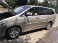 Toyota Innova E 2013 - Cần bán xe Toyota Innova E đời 2013, màu bạc