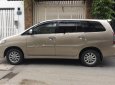 Toyota Innova V 2013 - Bán Toyota Innova V đời 2013, màu vàng số tự động