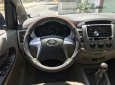 Toyota Innova E 2014 - Bán xe Toyota Innova E đời 2014, màu bạc xe gia đình