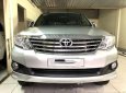 Toyota Fortuner V 2012 - Bán ô tô Toyota Fortuner V 2012, màu bạc, số tự động, giá chỉ 6 triệu