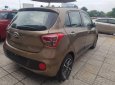 Hyundai Grand i10  1.2MT 2018 - Bán ô tô Hyundai Grand i10 năm 2018, màu nâu, giá 370tr