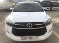 Toyota Innova   E   2017 - Cần bán Toyota Innova E 2017, màu trắng, số sàn, giá tốt