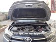 Toyota Innova 2.0E 2016 - Bán Toyota Innova đời 2017, màu bạc số sàn