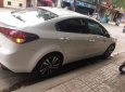 Kia Cerato 2016 - Bán ô tô Kia Cerato năm 2016, màu trắng, giá 610tr