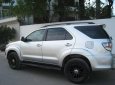 Toyota Fortuner  G   2016 - Cần bán Toyota Fortuner G đời 2016, màu bạc số sàn