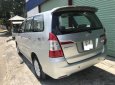 Toyota Innova E 2014 - Bán Toyota Innova E 2014, màu bạc xe gia đình giá cạnh tranh