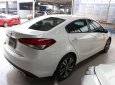 Kia Cerato 1.6MT 2018 - Cần bán Kia Cerato 1.6MT đời 2018, màu trắng, giá tốt