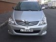 Toyota Innova G 2010 - Bán Toyota Innova G năm 2010, màu bạc xe gia đình, giá 415tr