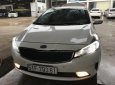 Kia Cerato 2.0AT 2016 - Bán Kia Cerato 2.0AT màu trắng số tự động, sản xuất 2016, biển Sài Gòn