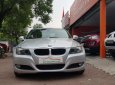 BMW 3 Series 320i 2010 - Cần bán xe BMW 3 Series 320i năm sản xuất 2010, màu bạc