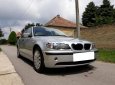 BMW 3 Series 318i   2005 - Cần tiền bán gấp BMW 318i, sản xuất 2005, màu bạc, nhà ít sử dụng