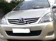 Toyota Innova 2009 - Cần bán chiếc xe Toyota Innova đời 2009, màu ghi vàng, nội thất đẹp, máy êm