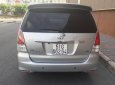 Toyota Innova G 2010 - Bán Toyota Innova G năm 2010, màu bạc xe gia đình, giá 415tr