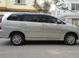 Toyota Innova E 2014 - Mình bán gấp Innova 2014 số sàn màu bạc xe đi kỹ