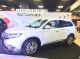 Mitsubishi Outlander Oulander 2.0 Premimu 2018 - Bán xe Mitsubishi Outlander Oulander 2.0 Premimu đời 2018, màu trắng 