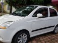 Chevrolet Spark Van 2015 - Gia đình hết đam mê cần bán Spark Van 2015, số sàn, hai chỗ, màu trắng