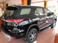 Toyota Fortuner 4x2 2.4 Diesel AT 2018 - Bán xe Toyota Fortuner 4x2 2.4 Diesel AT đời 2018, màu đen, xe nhập