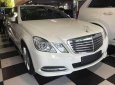 Mercedes-Benz E class  E350 2012 - Cần bán lại xe Mercedes E350 năm sản xuất 2012, màu trắng