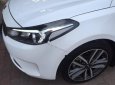Kia Cerato 1.6AT 2016 - Bán Kia Cerato 1.6AT 2016, màu trắng, xe đẹp