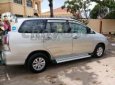 Toyota Innova 2011 - Bán Toyota Innova năm 2011, màu bạc xe gia đình