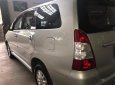 Toyota Innova V 2013 - Cần bán gấp Toyota Innova V đời 2013, màu bạc