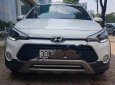 Hyundai i20 Active 1.4 2017 - Cần bán Hyundai i20 Active 1.4 2017, màu trắng, xe tư nhân chính chủ một chủ từ đầu đi hơn 1 vạn