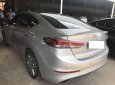 Hyundai Elantra   2.0 AT 2016 - Bán Hyundai Elantra 2.0 AT năm sản xuất 2016, màu xám, giá 646tr