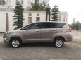 Toyota Innova 2017 - Cần bán lại xe Toyota Innova đời 2017, màu nâu