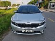 Kia Cerato 1.6MT 2017 - Bán ô tô Kia Cerato 2017, màu xanh lam