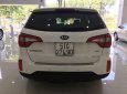 Kia Sorento 2016 - Cần bán Kia Sorento sản xuất năm 2016, màu trắng, 869tr