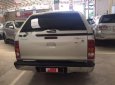 Toyota Hilux 2.5E 2011 - Cần bán lại xe Toyota Hilux 2.5E năm 2011, màu bạc số sàn 