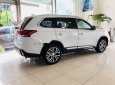 Mitsubishi Outlander  2.4L CVT Pre 2018 - Bán ô tô Mitsubishi Outlander 2.4L CVT Pre sản xuất 2018, màu trắng, mới 100%