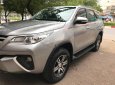 Toyota Fortuner 2.4G 4x2 MT 2017 - Cần bán gấp Toyota Fortuner 2.4G 4x2 MT năm sản xuất 2017, màu bạc 