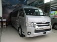 Toyota Hiace 2018 - Cần bán xe Toyota Hiace đời 2018, màu bạc, nhập khẩu giá cạnh tranh