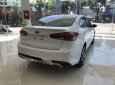 Kia Cerato  1.6L MT 2018 - Cần bán xe Kia Cerato 1.6L MT năm sản xuất 2018, màu trắng số sàn, 535tr