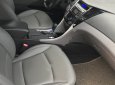 Hyundai Sonata 2011 - Bán Hyundai Sonata sản xuất 2011, màu trắng, xe nhập 