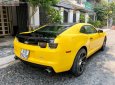 Chevrolet Camaro 3.6 RS 2010 - Cần bán gấp Chevrolet Camaro 3.6 RS năm sản xuất 2010, màu vàng, nhập khẩu