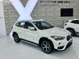 BMW X1 sDriver18i 2018 - Cần bán xe BMW X1 sDriver18i năm sản xuất 2018, màu trắng, xe nhập