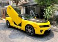 Chevrolet Camaro 3.6 RS 2010 - Cần bán gấp Chevrolet Camaro 3.6 RS năm sản xuất 2010, màu vàng, nhập khẩu